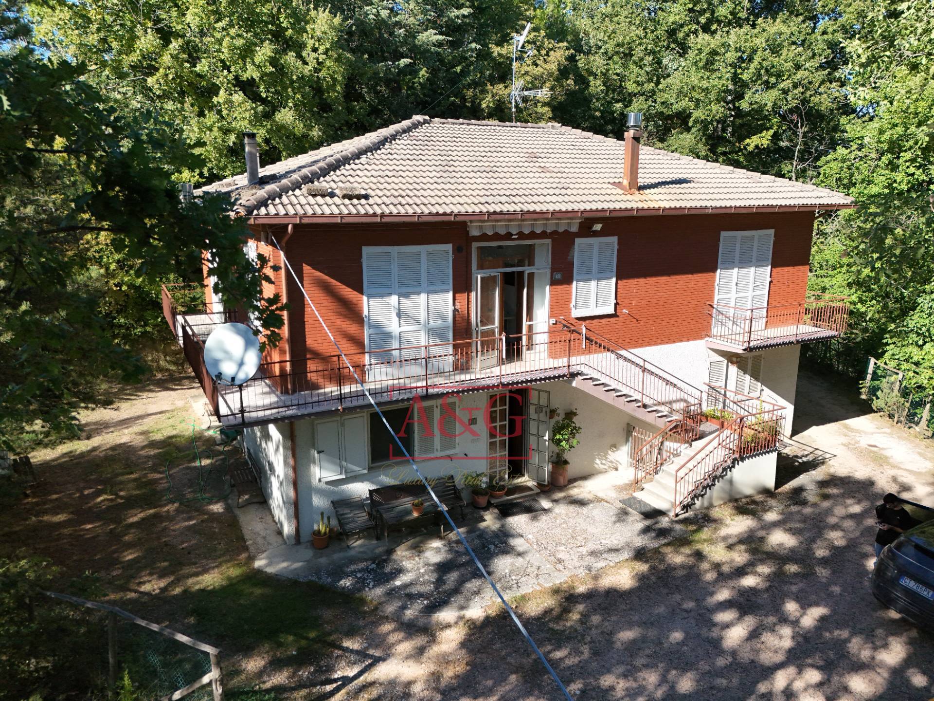 Villa in vendita a Amandola, Collina