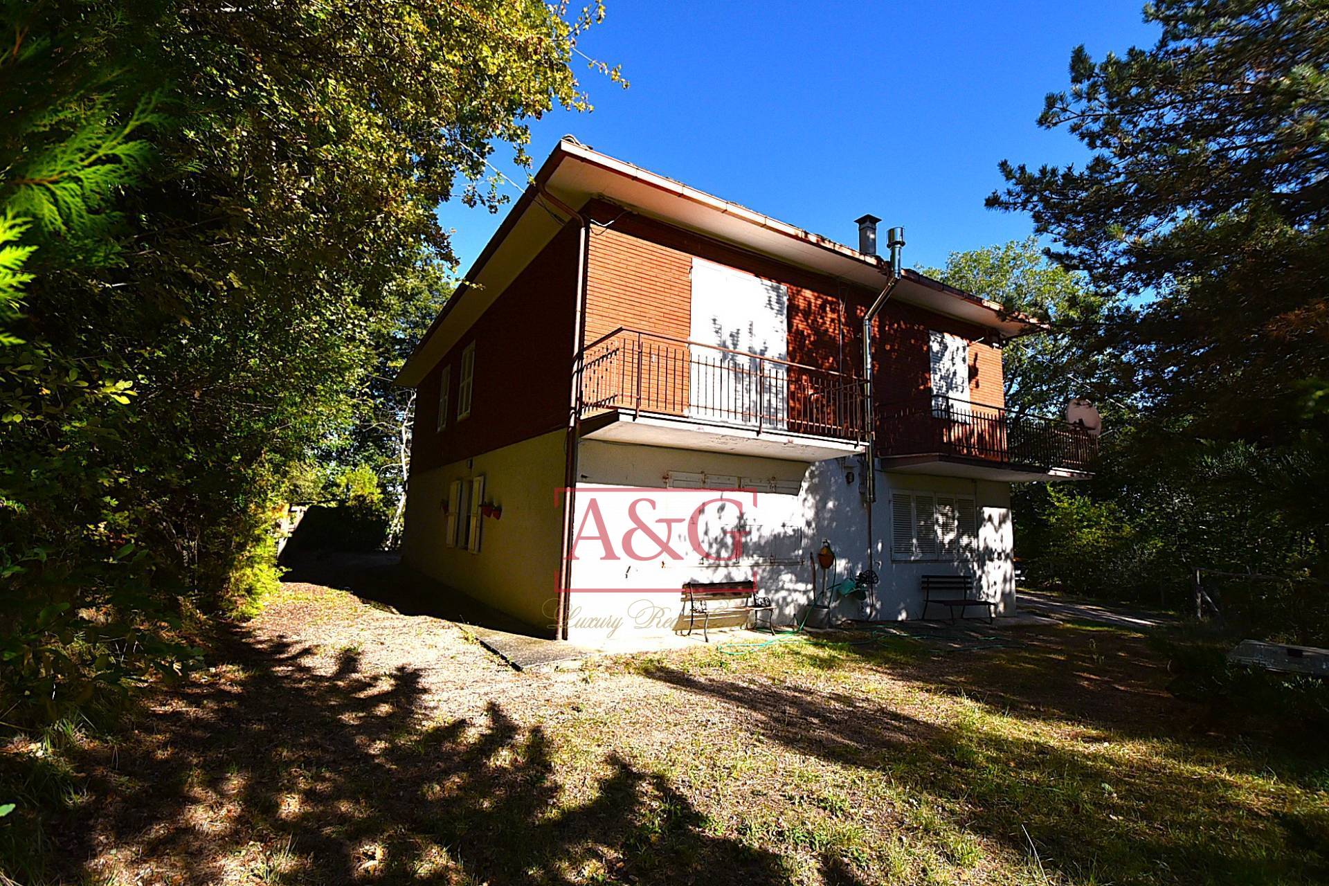 Villa in vendita a Amandola, Collina