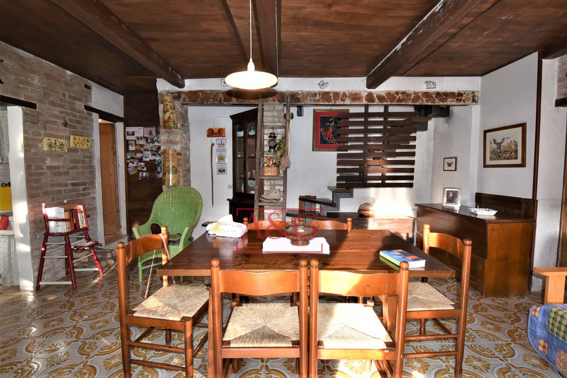 Appartamento in vendita a Montefortino, Montagna