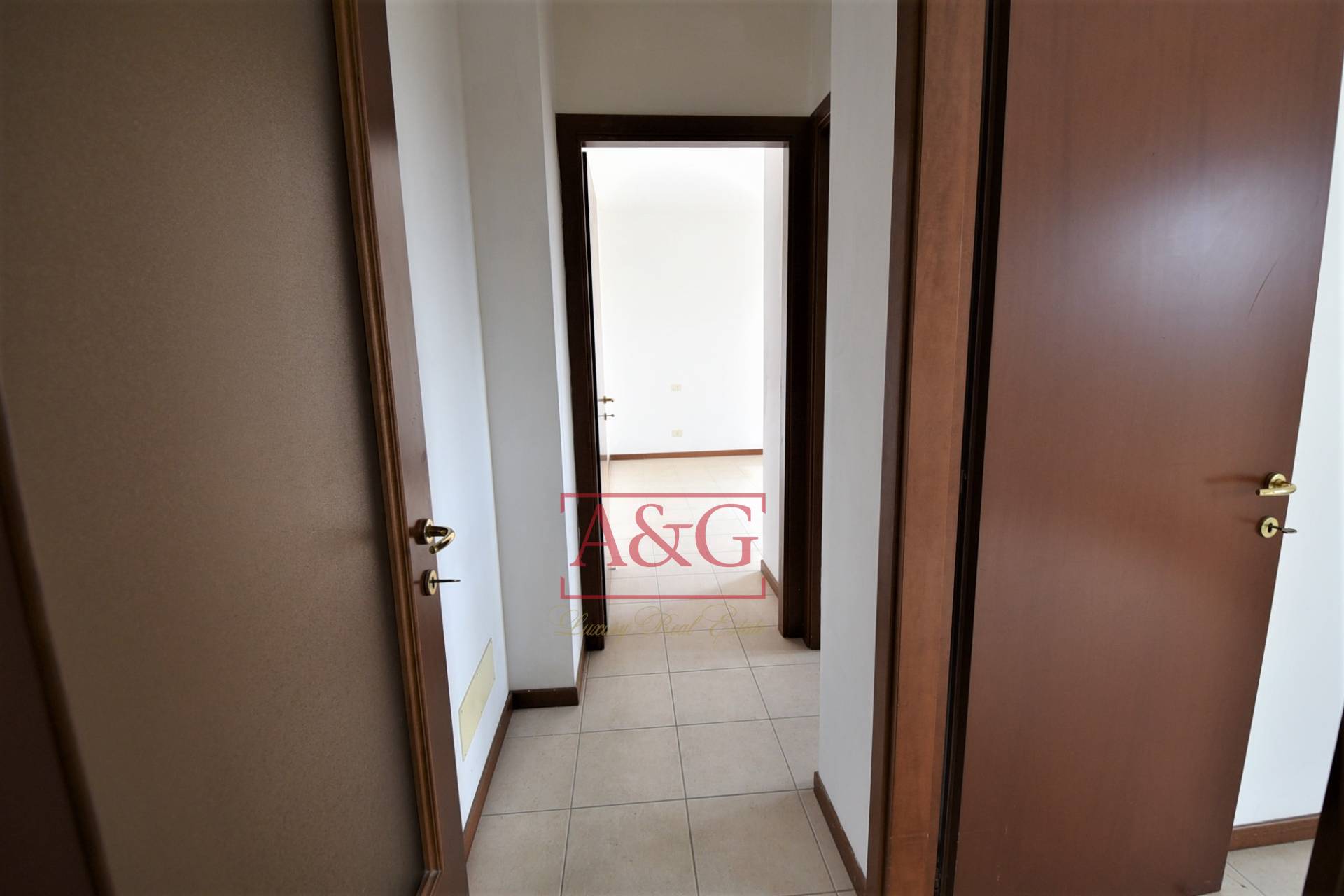 Appartamento in vendita a Sarnano, Centro