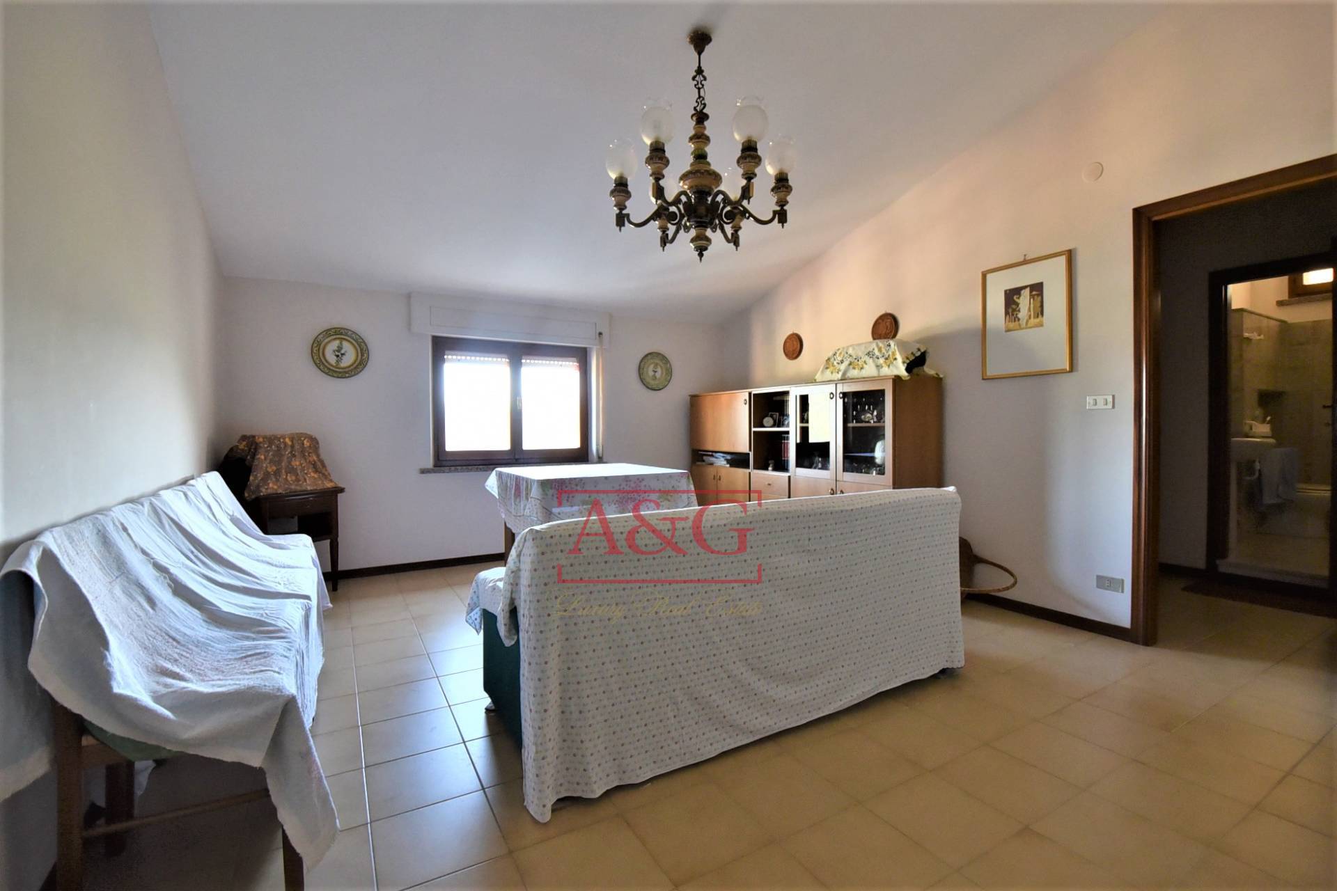 Appartamento in vendita a Amandola, Periferia