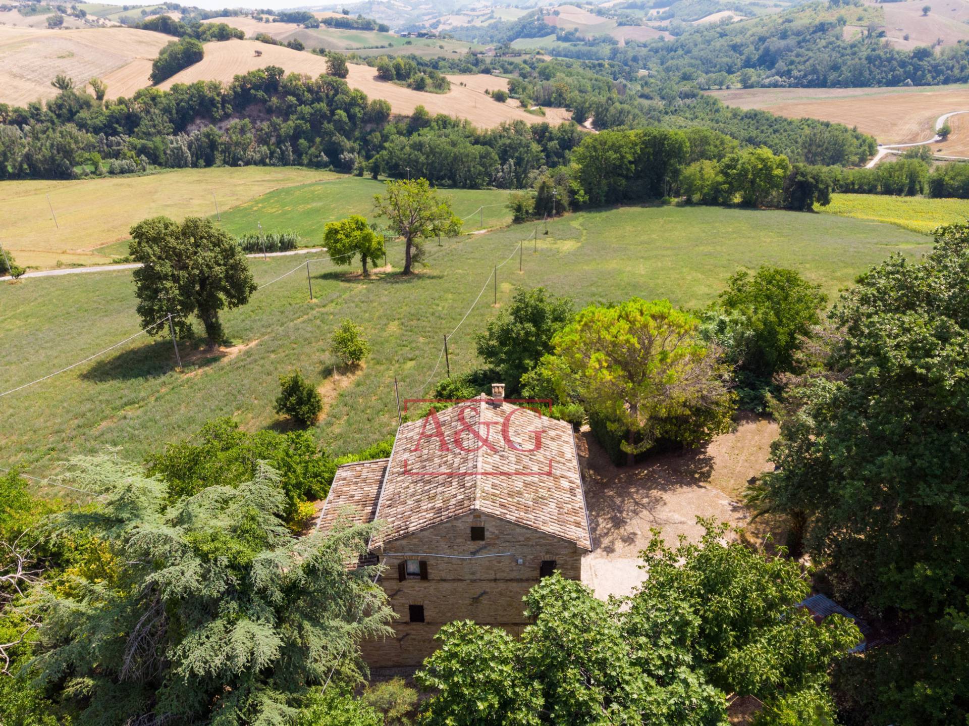 Casale in vendita a Belmonte Piceno, Campagna