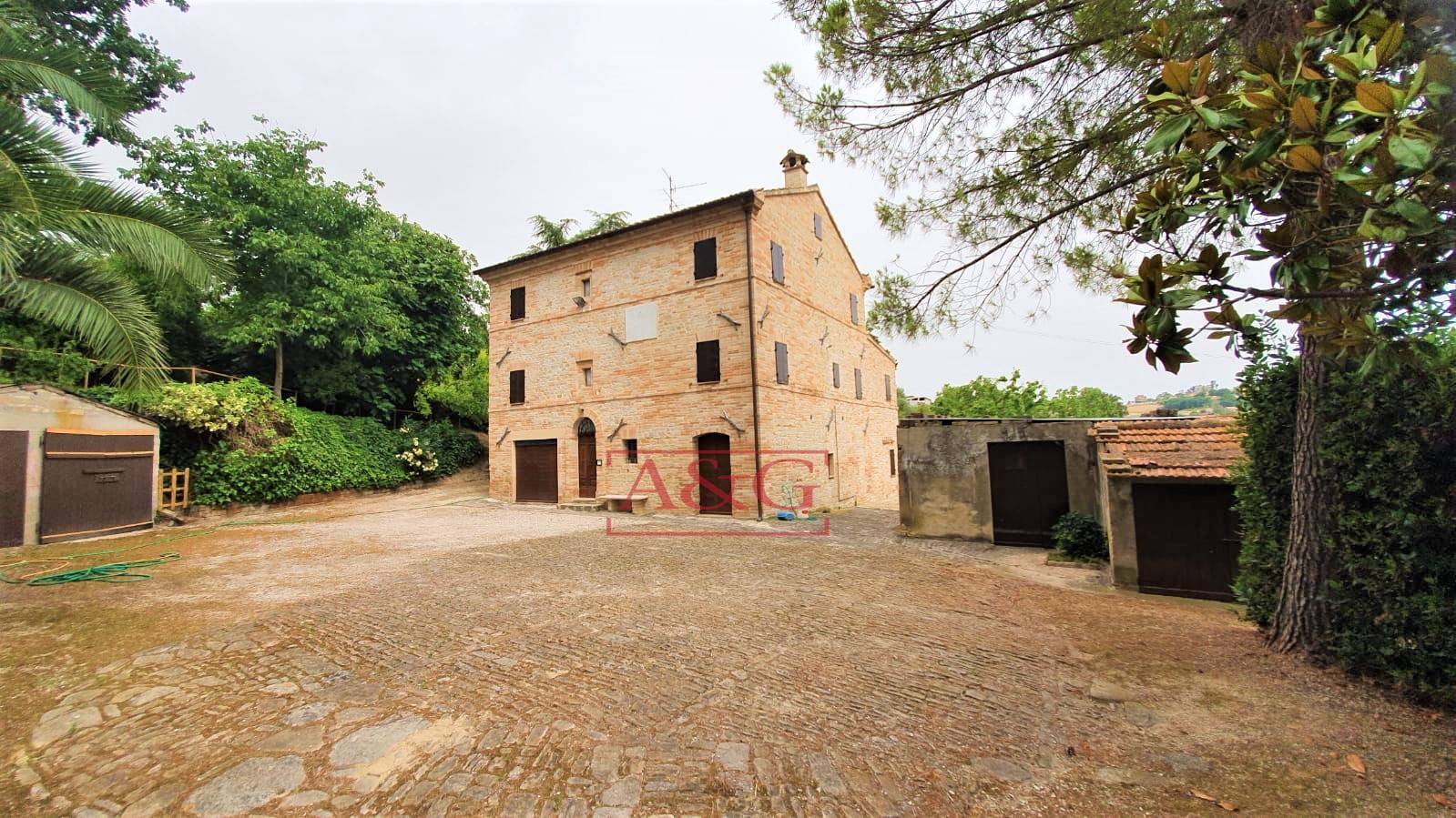 Casale in vendita a Belmonte Piceno, Campagna