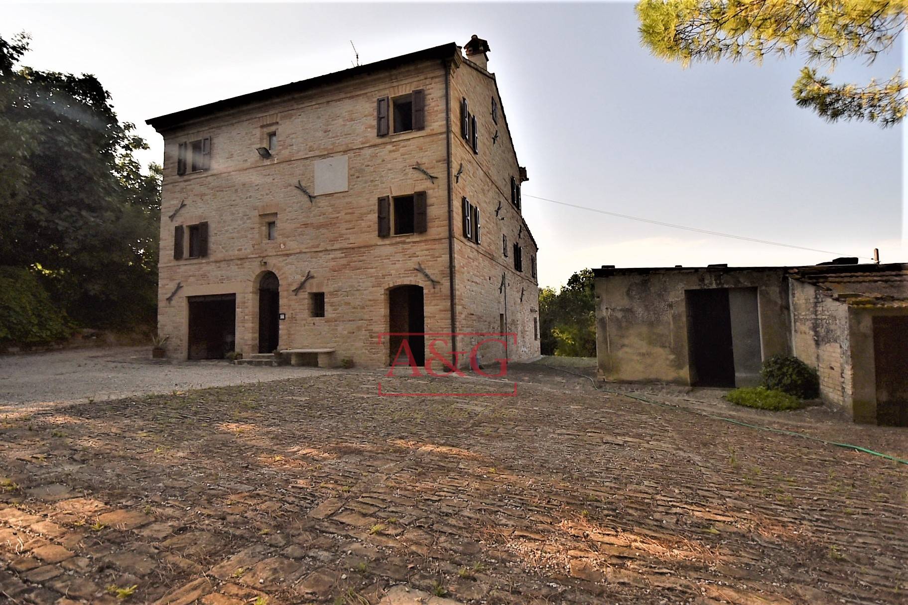 Casale in vendita a Belmonte Piceno, Campagna