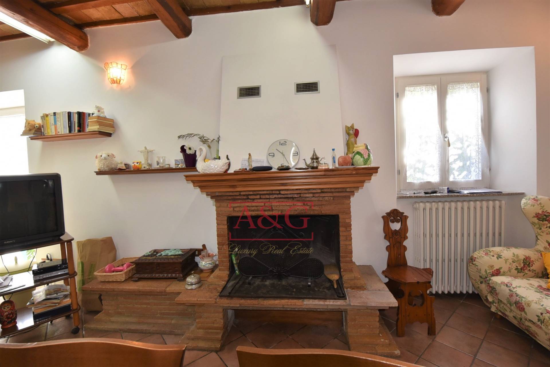 Casa singola in vendita a San Ginesio, CAMPAGNA