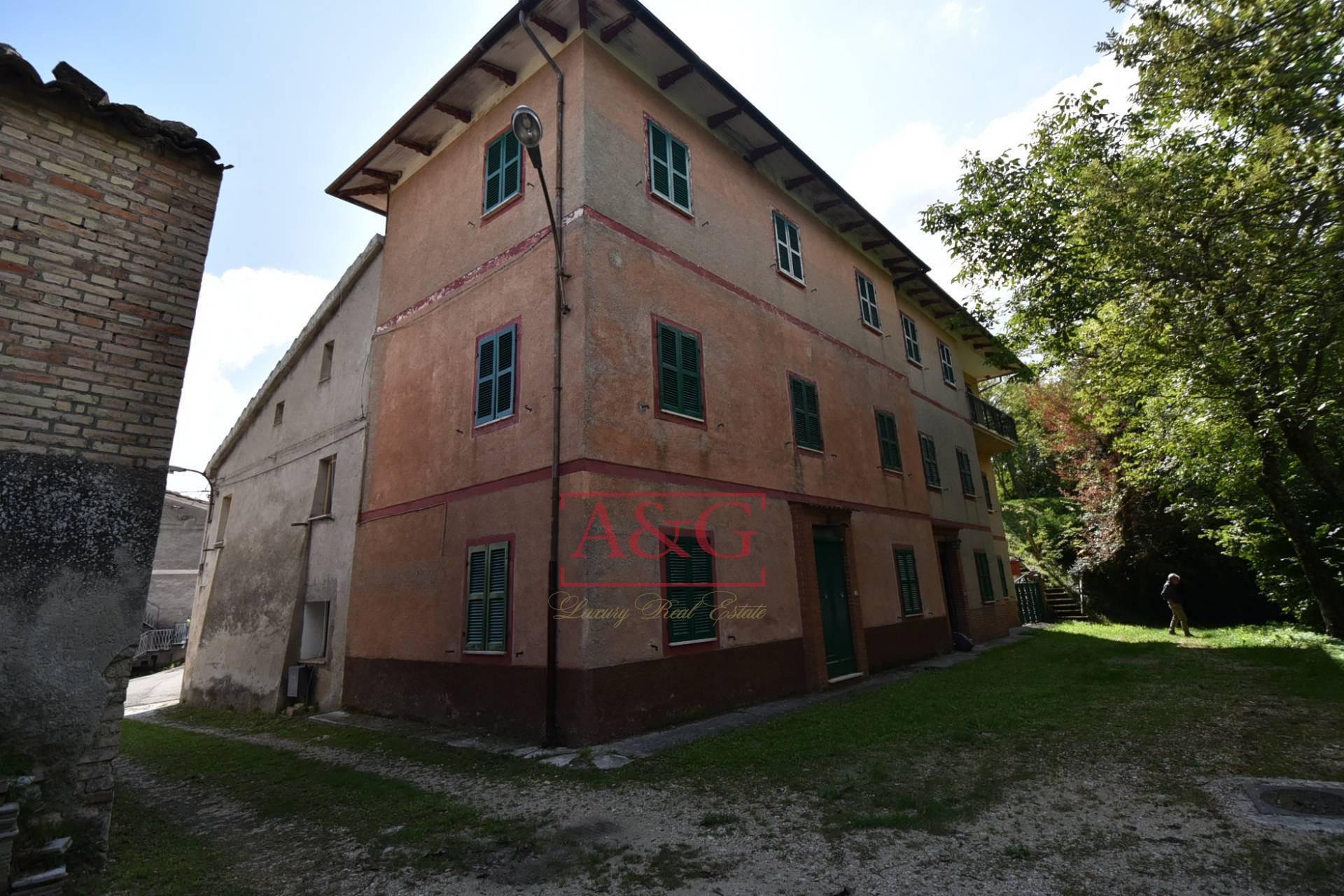 Casa singola in vendita a Amandola, Montagna