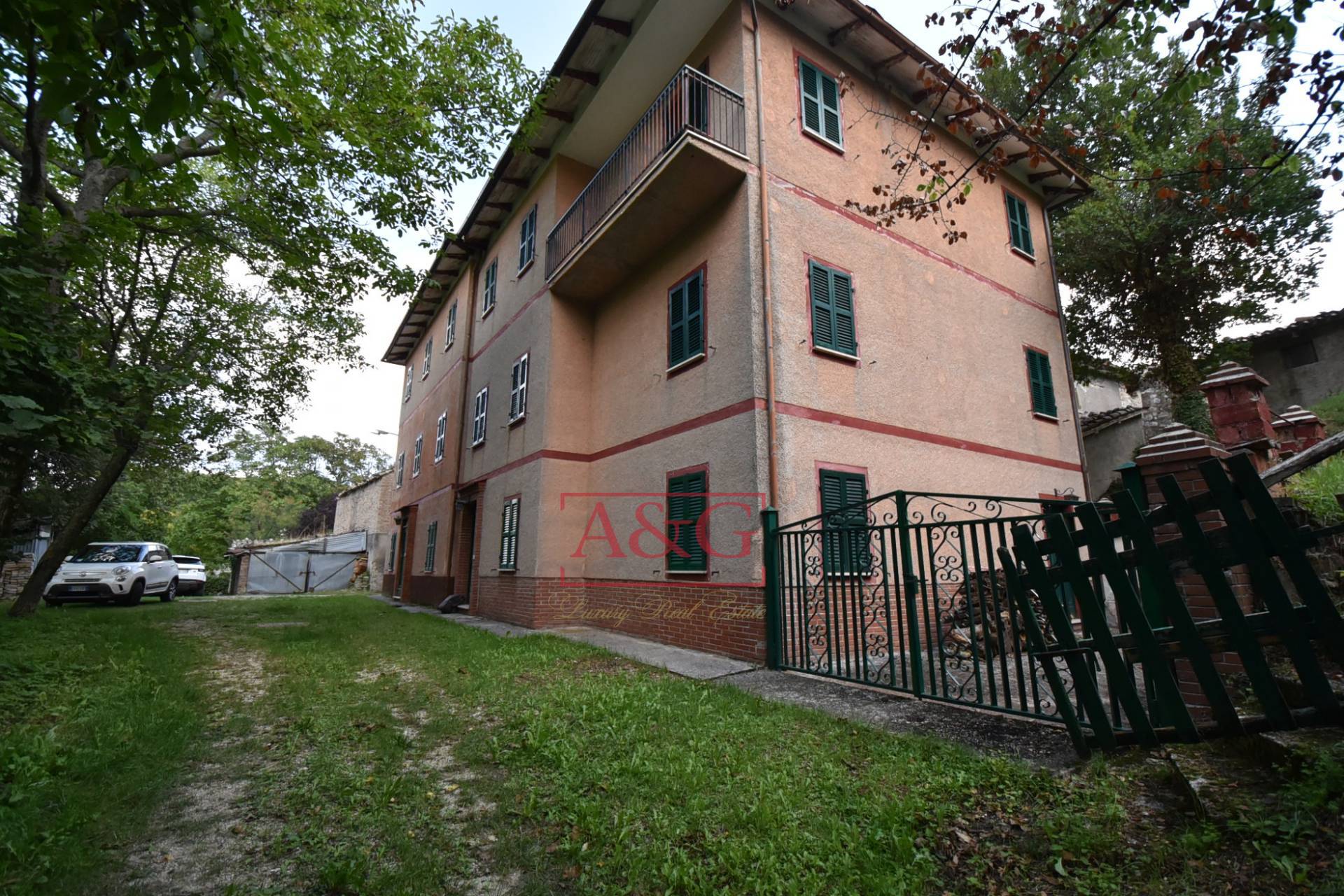 Casa singola in vendita a Amandola, Montagna