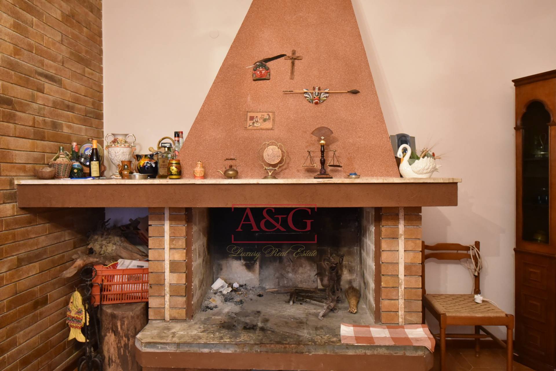 Casa singola in vendita a Montefortino, Semicentro