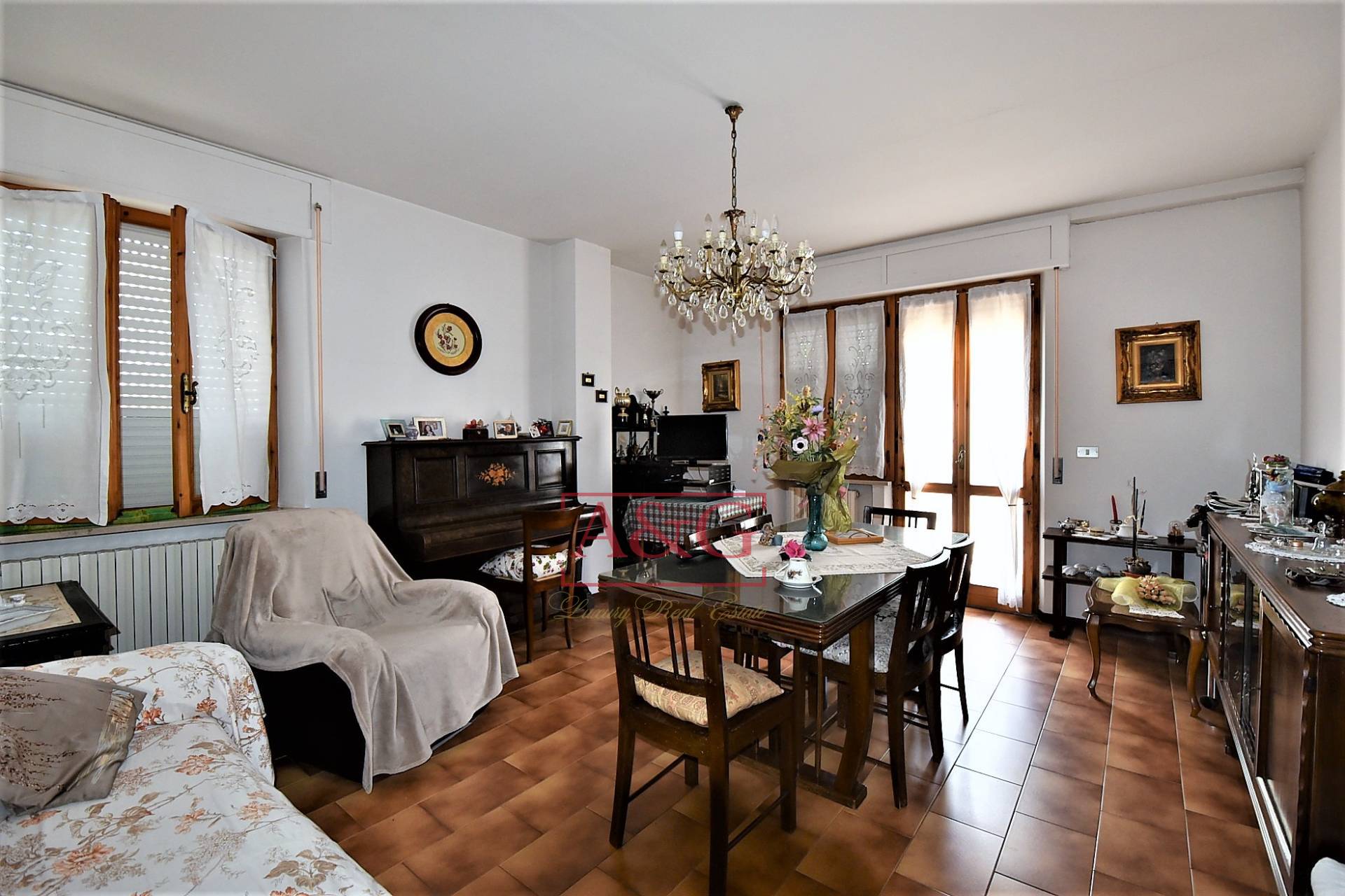 Casa singola in vendita a Amandola, Periferia