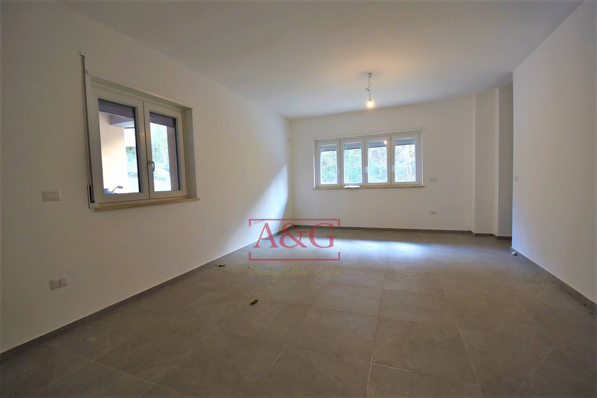 Villette a schiera in vendita a Montefortino, Centro