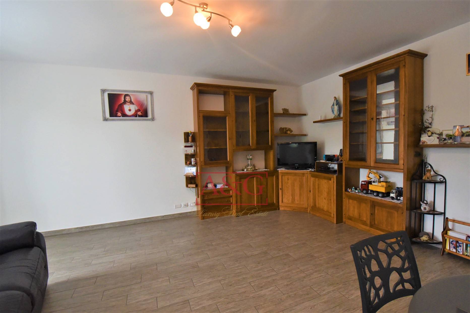 Appartamento in vendita a Comunanza, Semicentro