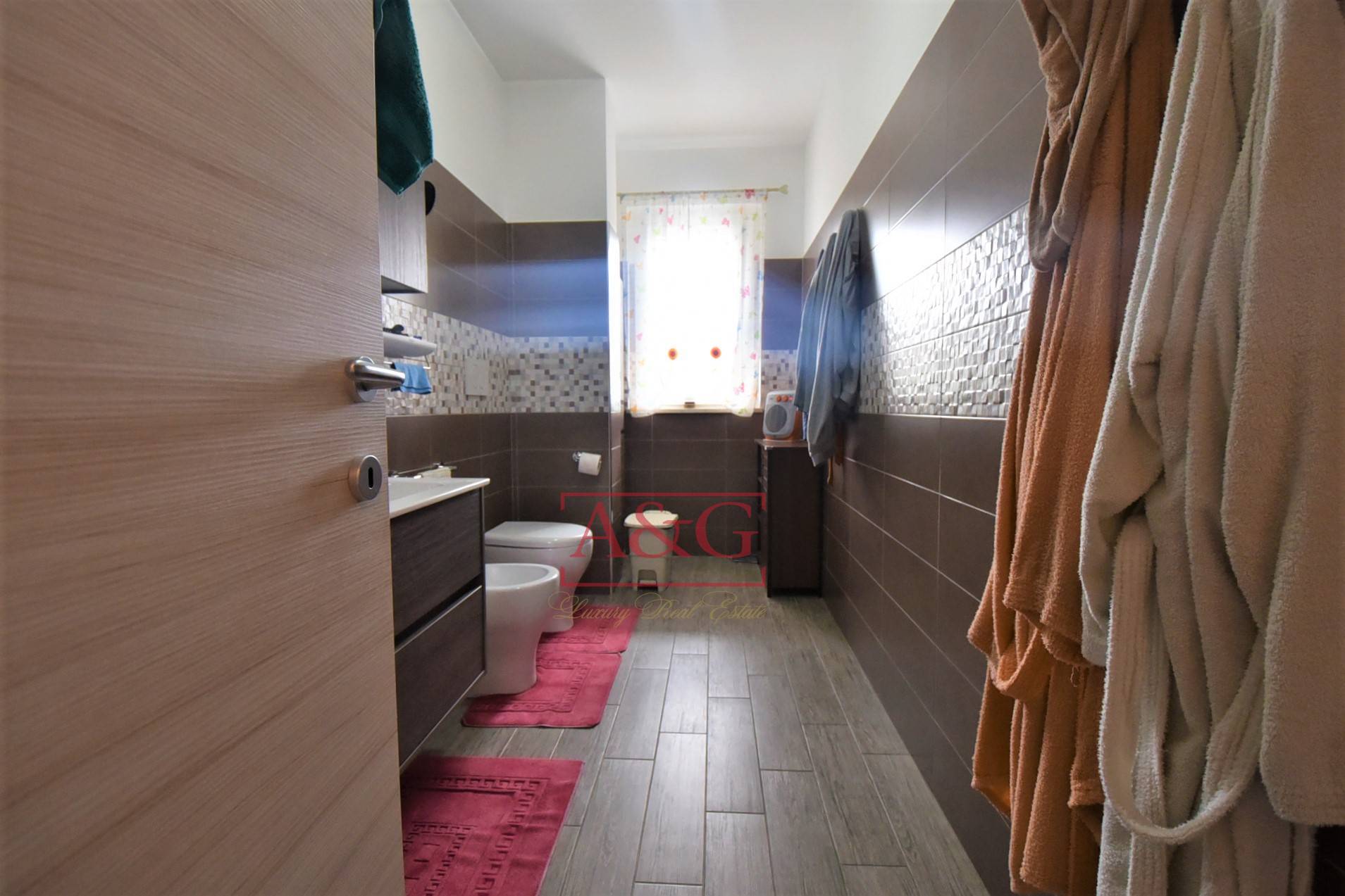 Appartamento in vendita a Comunanza, Semicentro