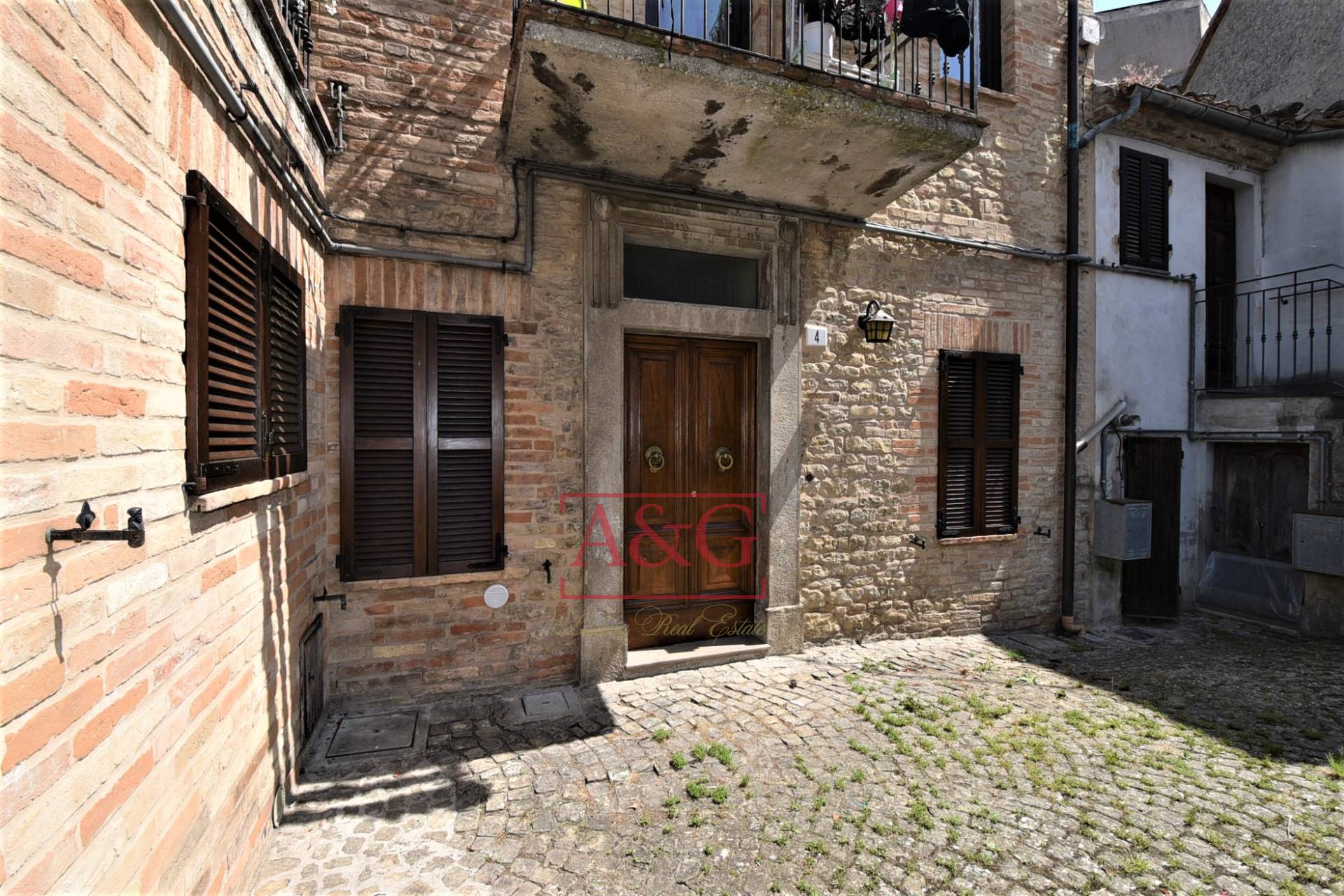 Appartamento in vendita a Montefalcone Appennino, Centro