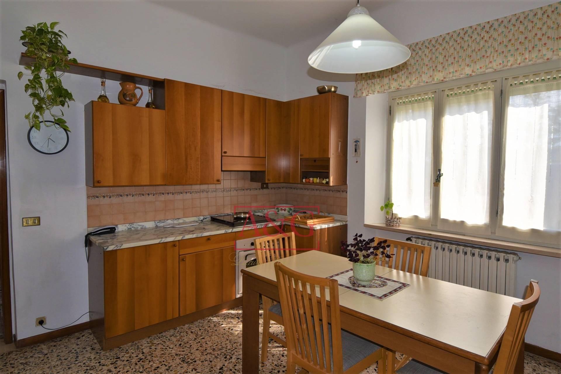 Villetta bifamiliare in vendita a Montegiorgio, Campagna