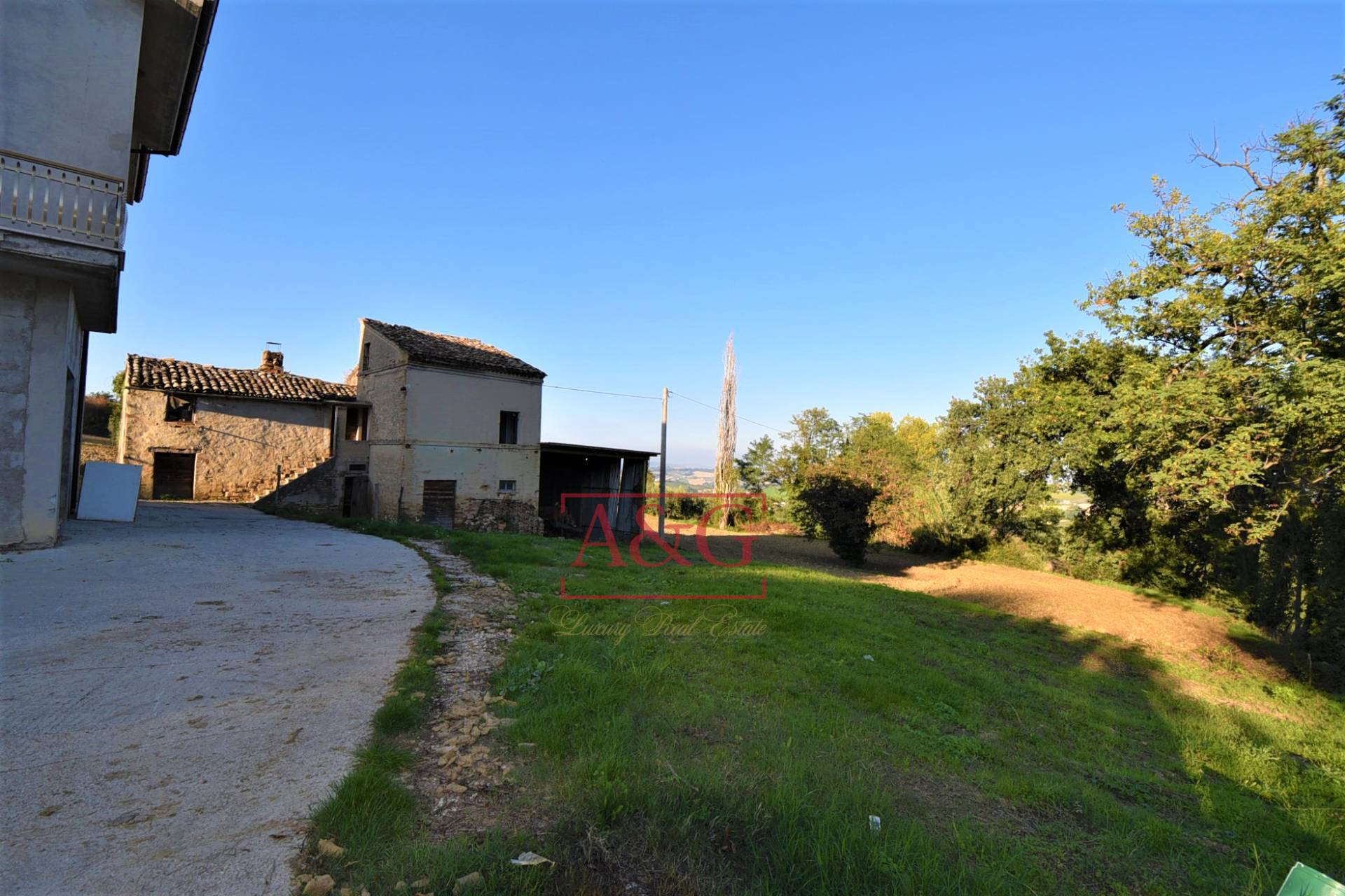 Casa singola in vendita a Monteleone di Fermo, Campagna