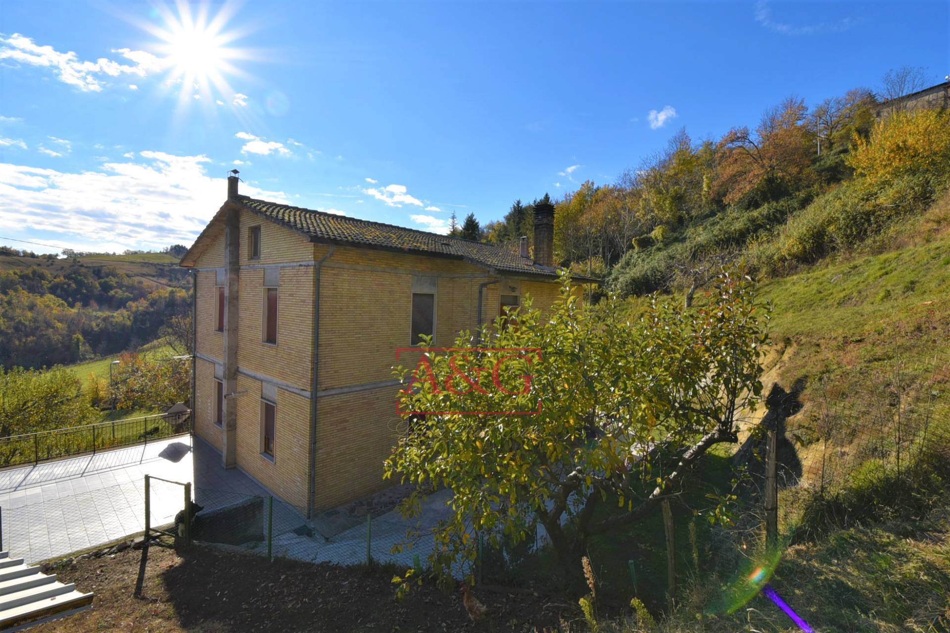 Appartamento in vendita a Montemonaco, Montagna