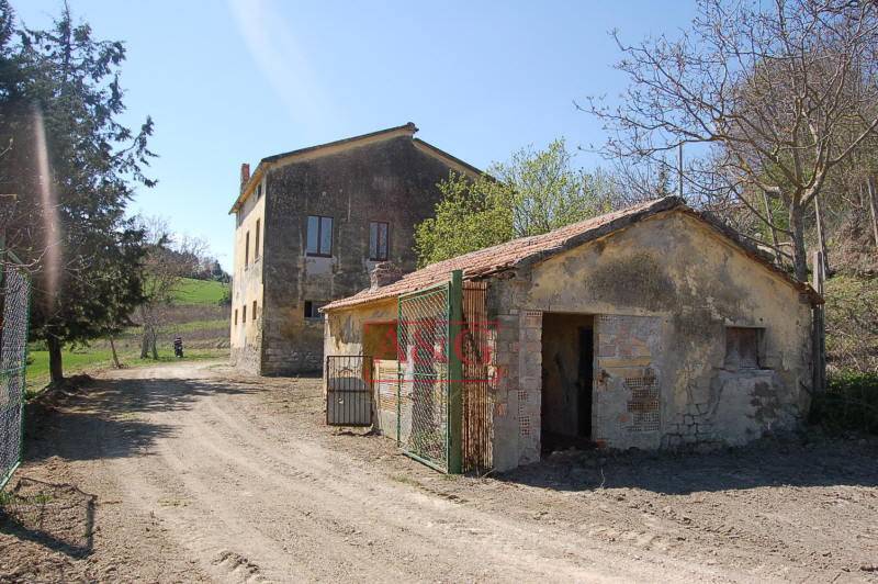 Casa colonica in vendita a Force, Periferia