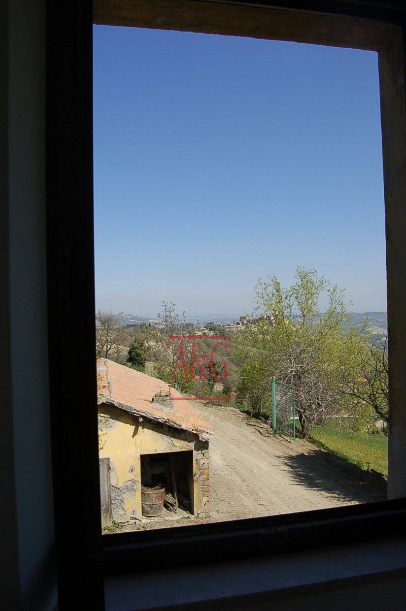 Casa colonica in vendita a Force, Periferia