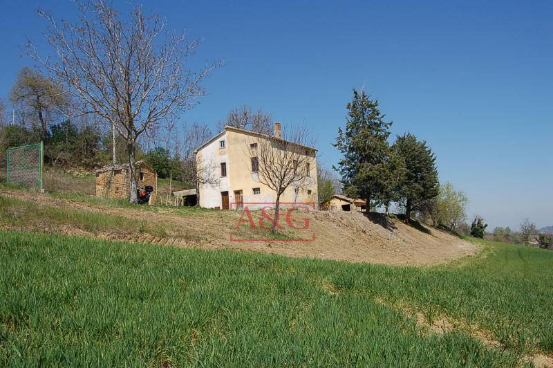 Casa colonica in vendita a Force, Periferia