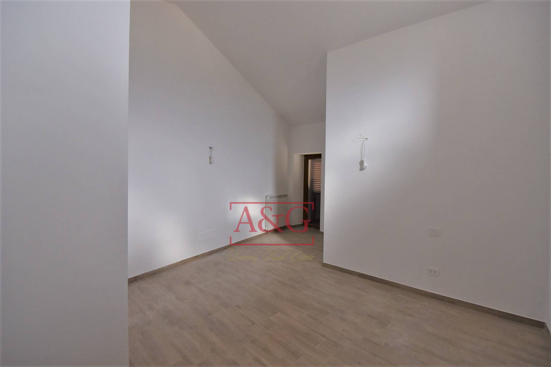Casa cielo-terra in vendita a Amandola, Campagna