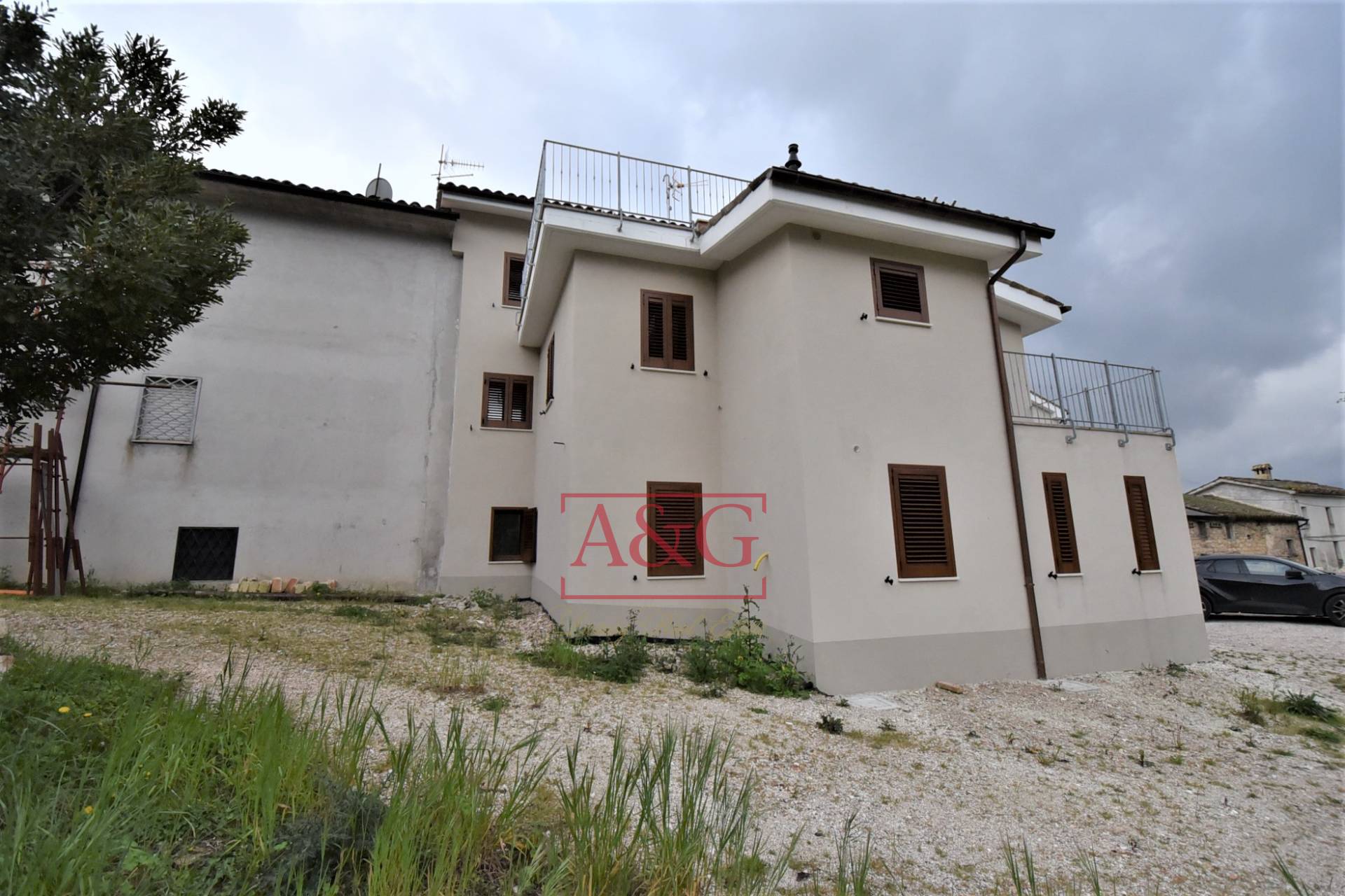 Casa cielo-terra in vendita a Amandola, Campagna