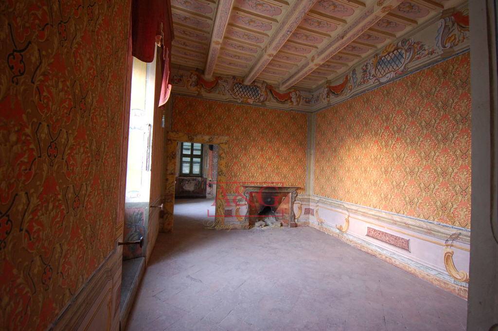Villa in vendita a Montefortino, Centro