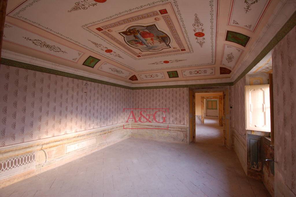 Villa in vendita a Montefortino, Centro