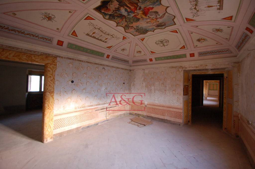Villa in vendita a Montefortino, Centro
