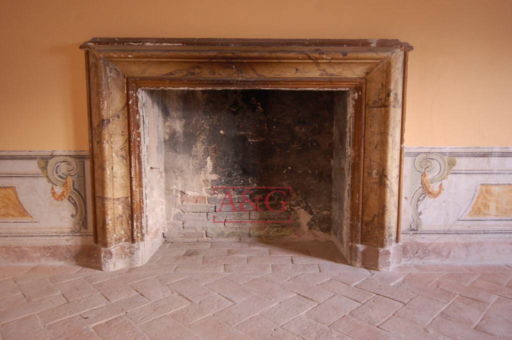 Villa in vendita a Montefortino, Centro