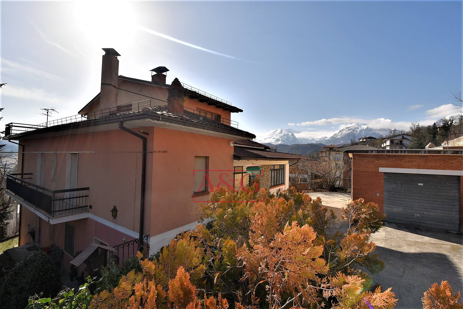 Villa in vendita a Amandola, Centro