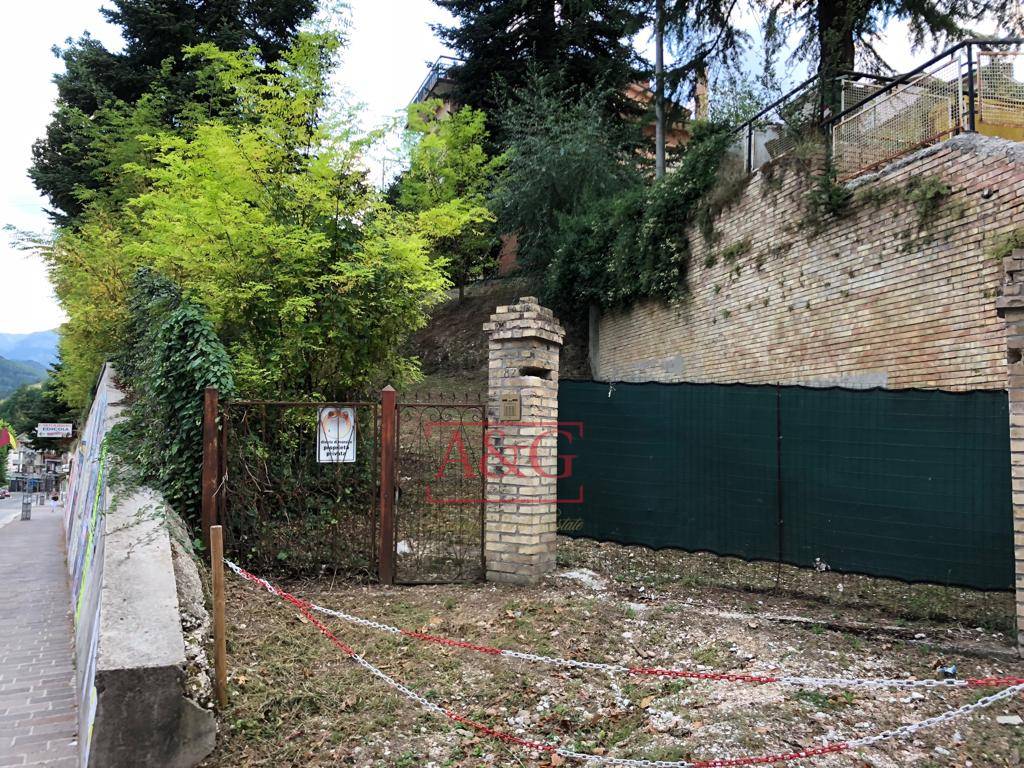 Villa in vendita a Amandola, Centro