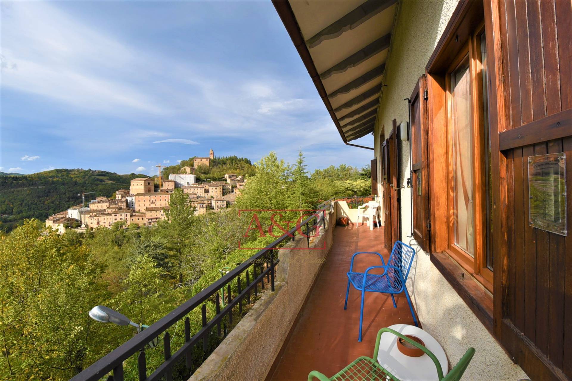 Villa in vendita a Montefortino, Periferia
