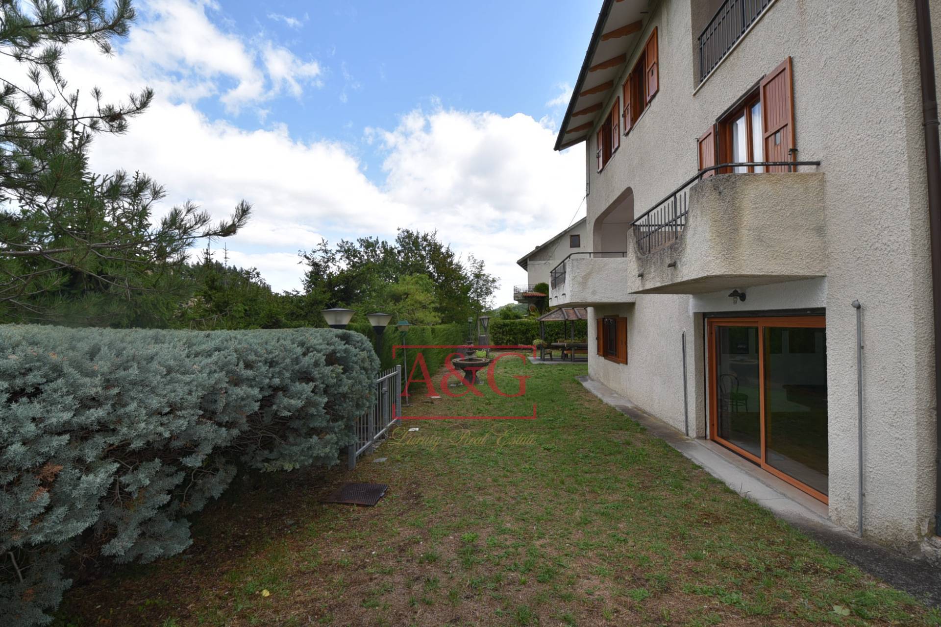 Villa in vendita a Montefortino, Periferia