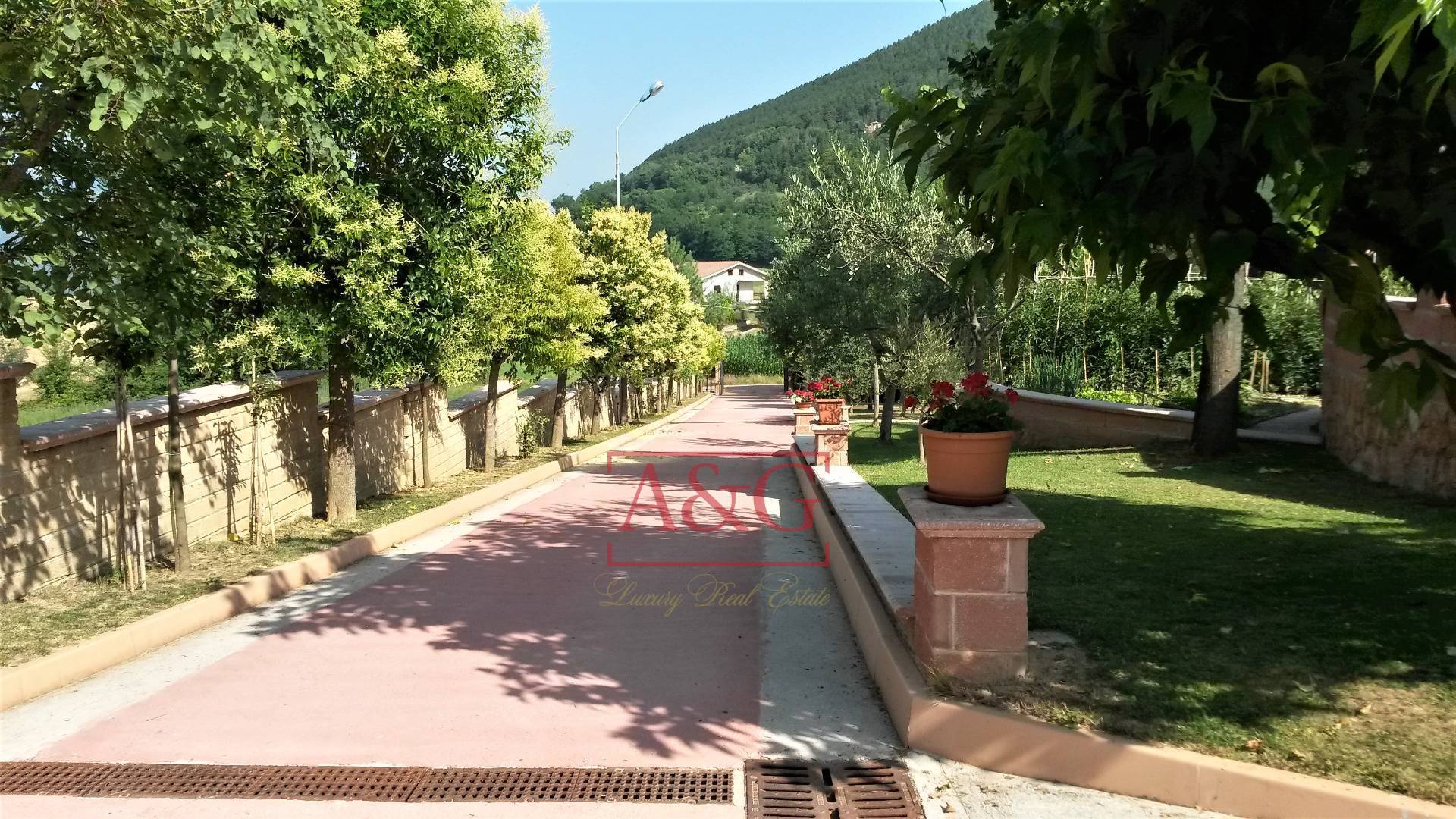 Villa in vendita a Amandola, Campagna