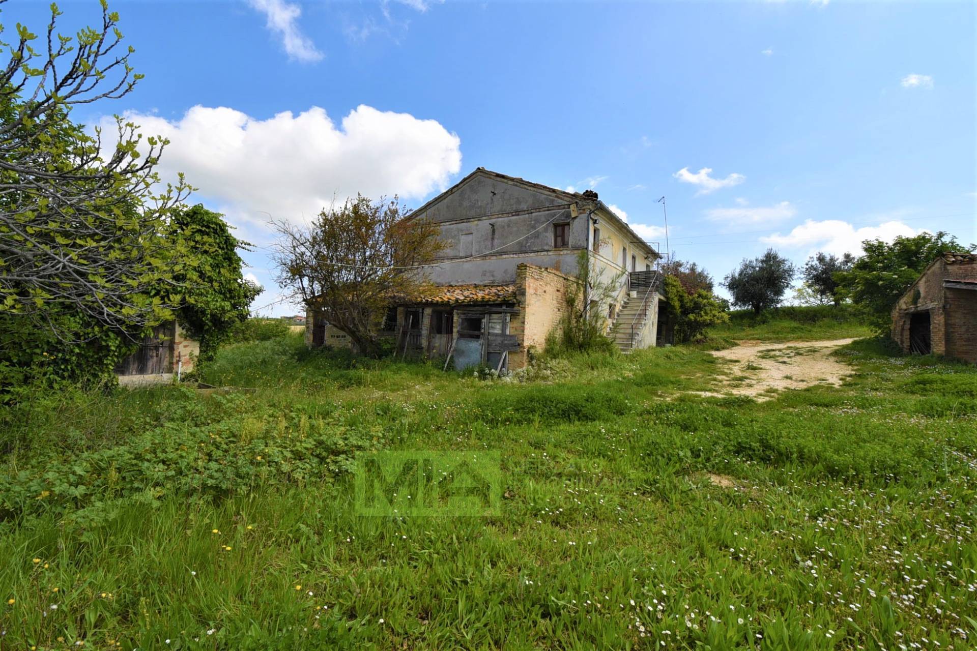 Casa colonica in vendita a Recanati, CAMPAGNA