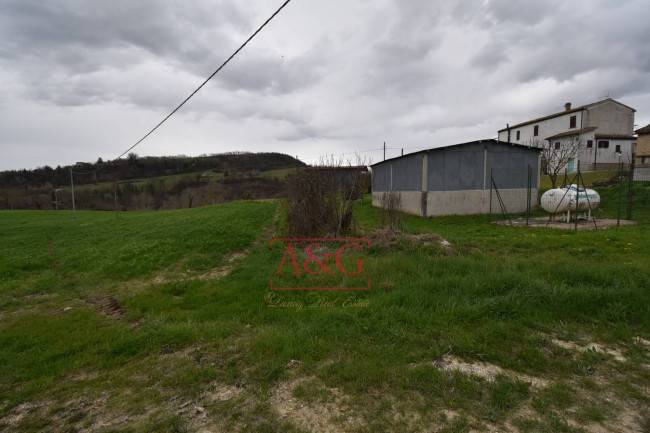 Terreno Agricolo in vendita a Sarnano, Campagna