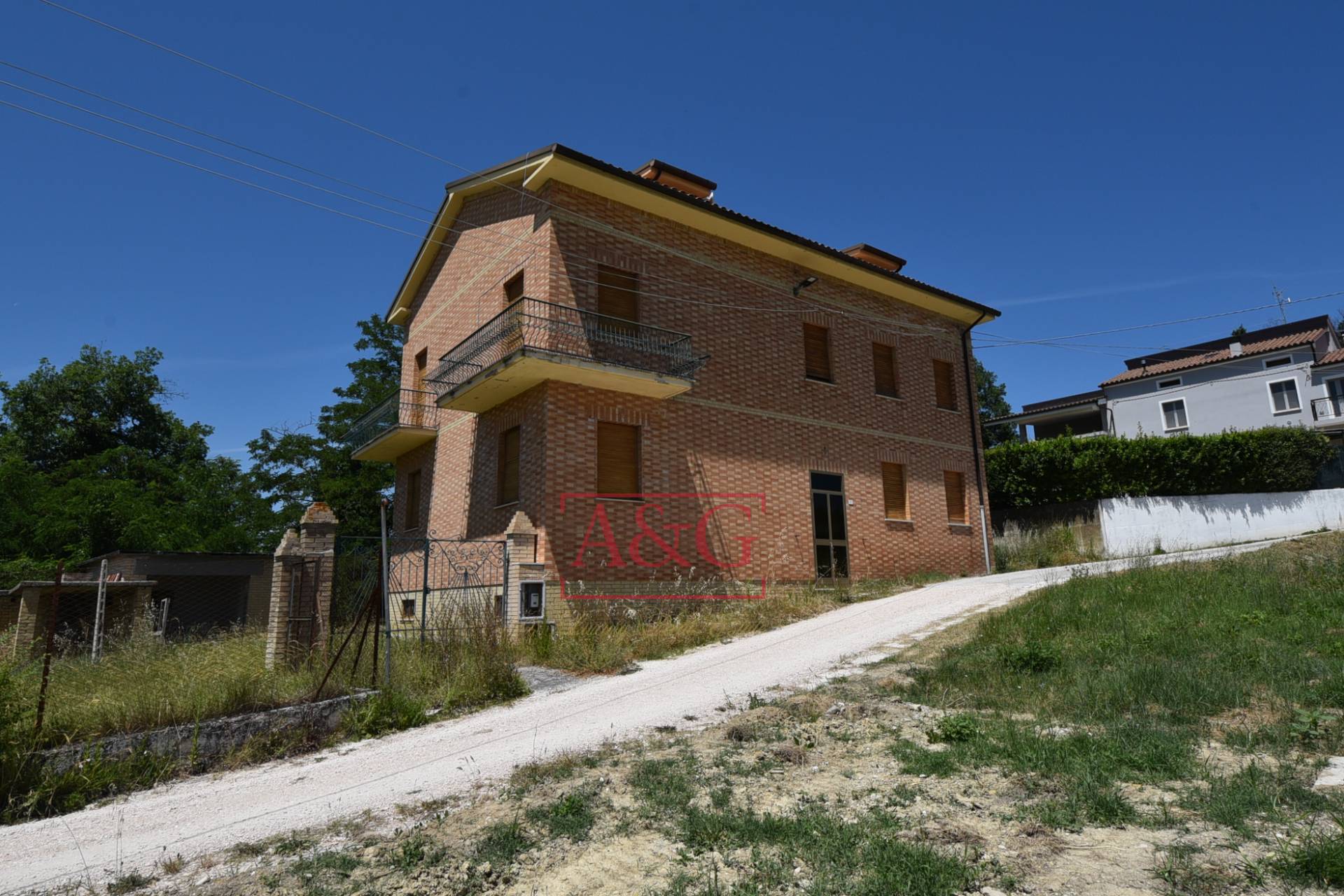 Casa singola in vendita a Penna San Giovanni, CAMPAGNA
