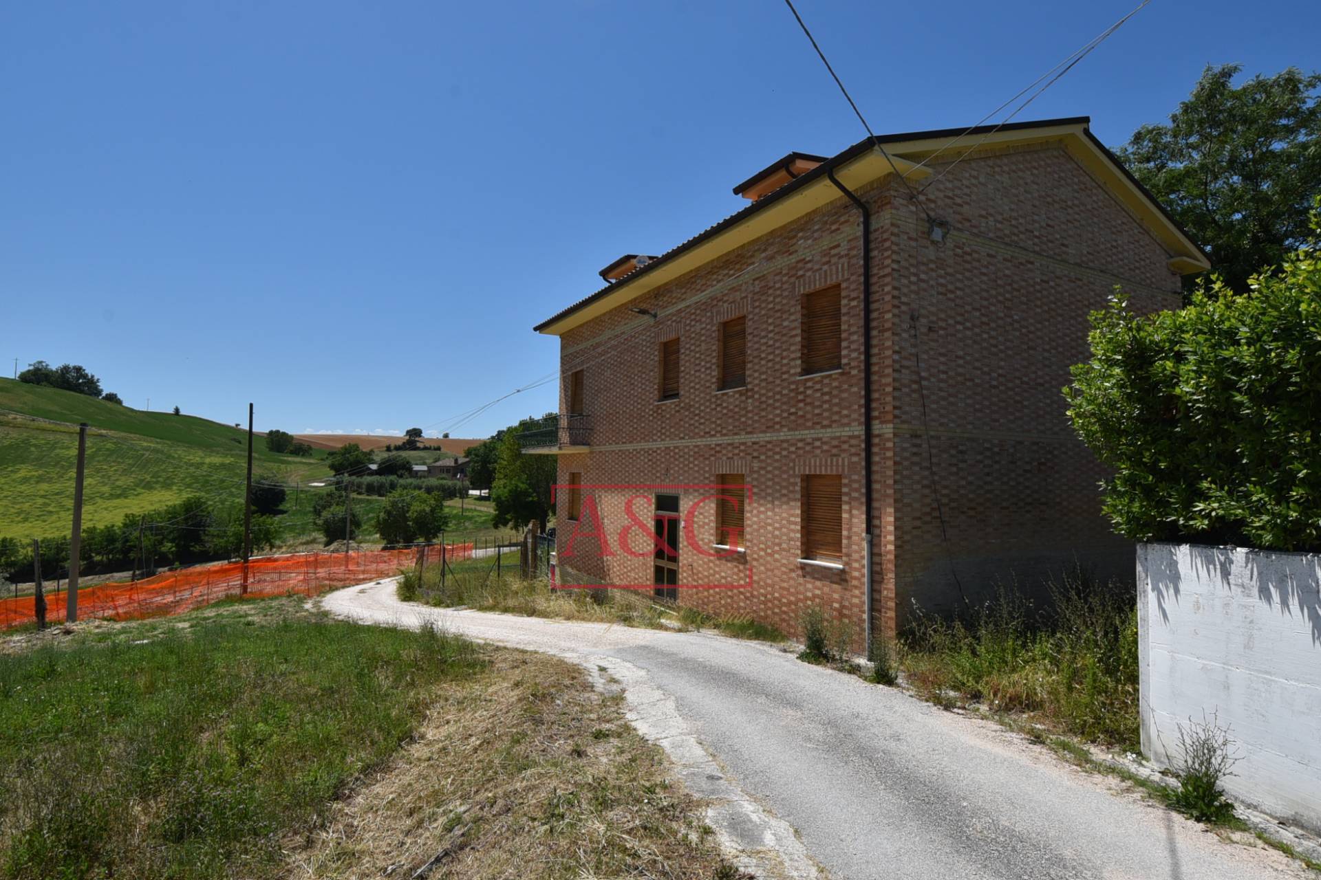 Casa singola in vendita a Penna San Giovanni, CAMPAGNA