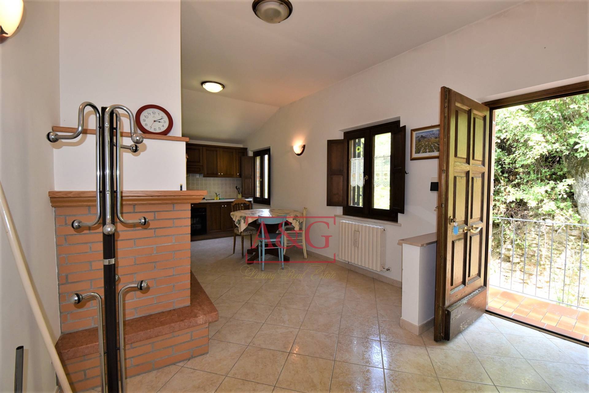 Appartamento in vendita a Amandola, Campagna