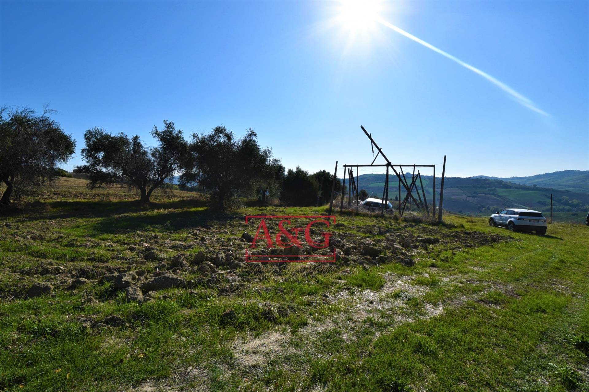 Terreno Agricolo in vendita a Carassai, Periferia