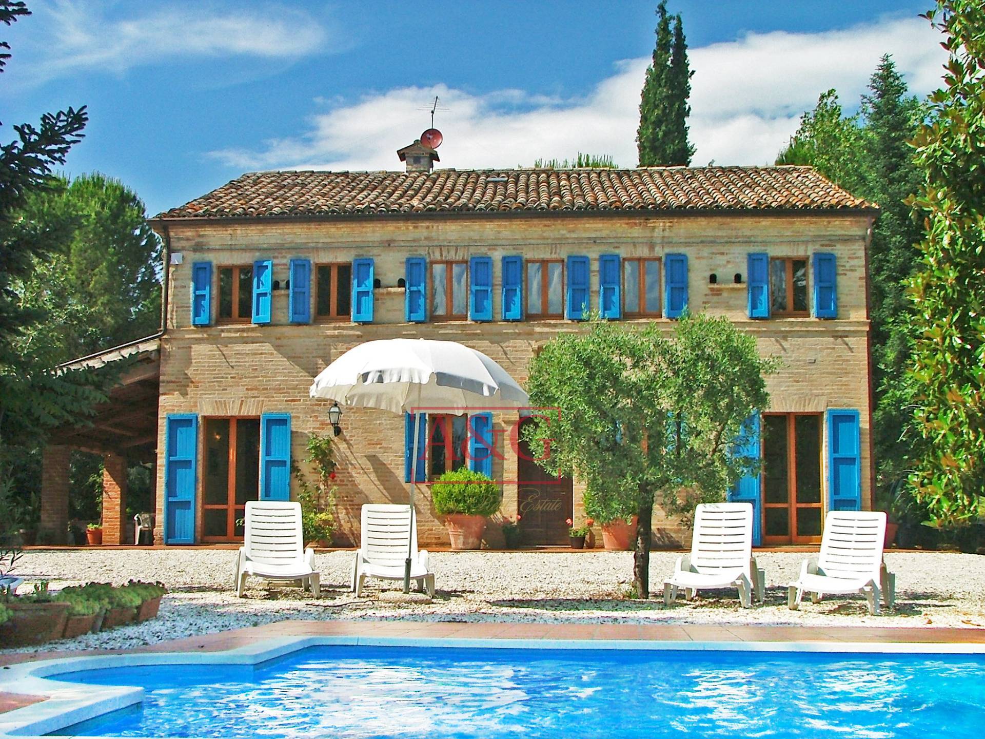 Villa in vendita a Monte Vidon Corrado, CAMPAGNA