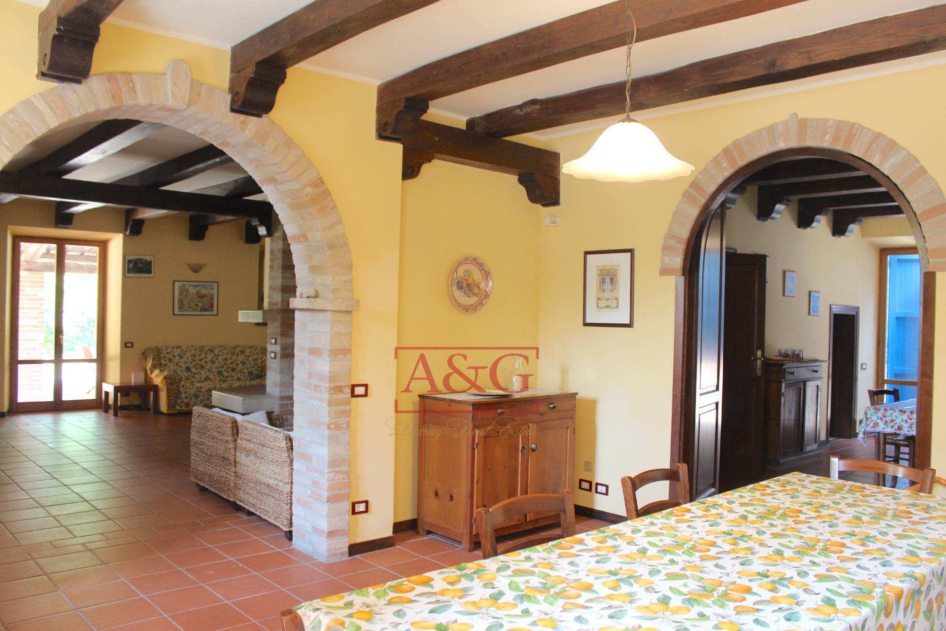 Villa in vendita a Monte Vidon Corrado, CAMPAGNA
