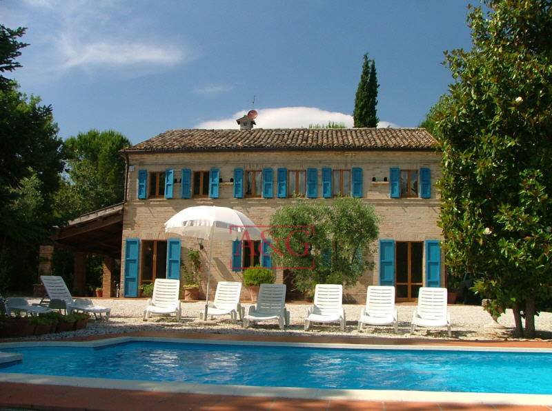 Villa in vendita a Monte Vidon Corrado, CAMPAGNA