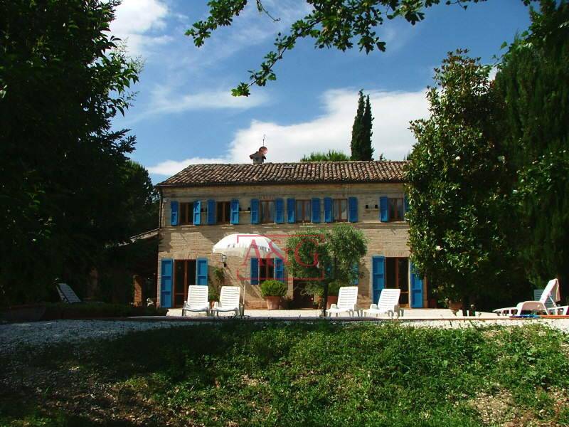 Villa in vendita a Monte Vidon Corrado, CAMPAGNA
