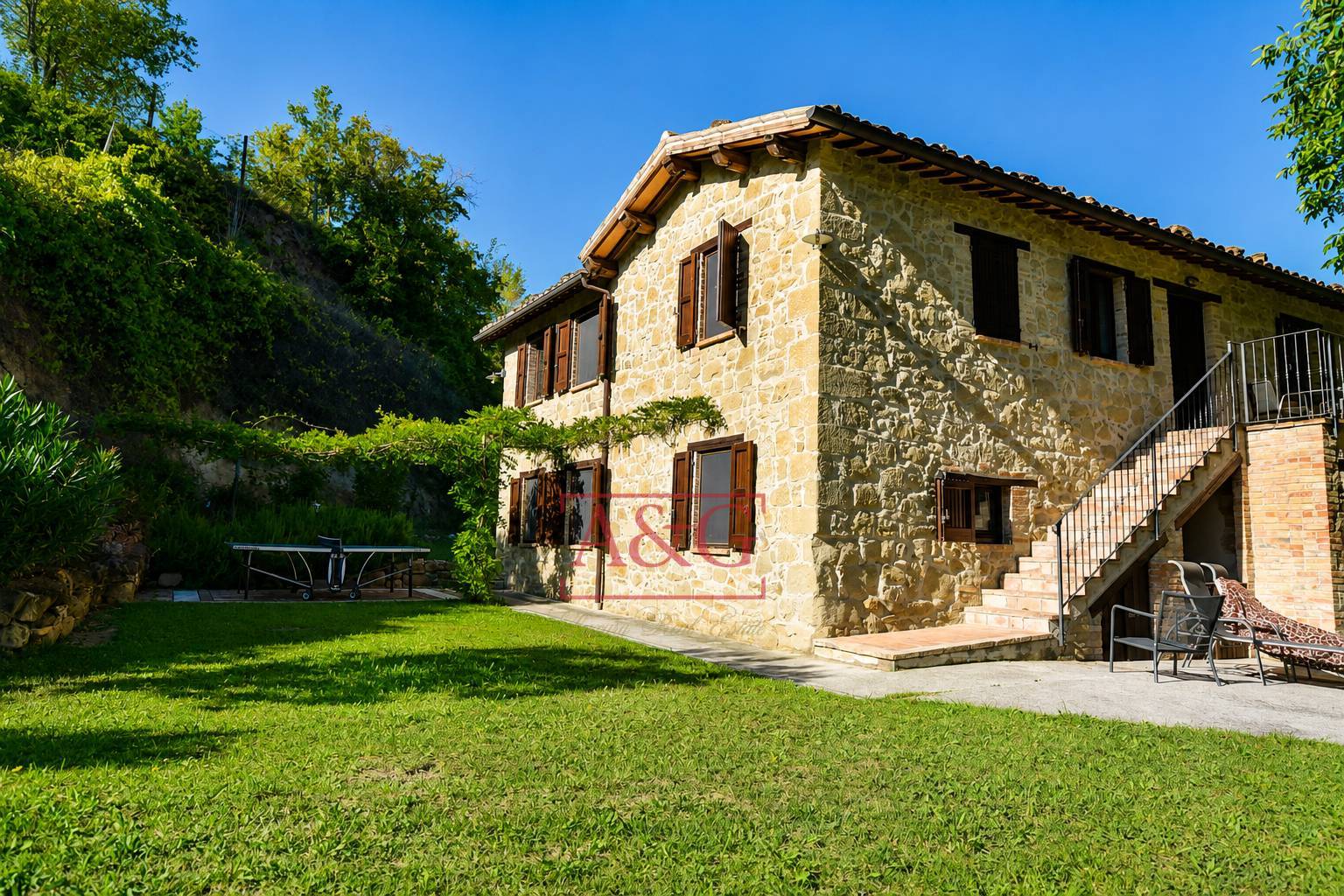 Casale in vendita a Venarotta, Campagna
