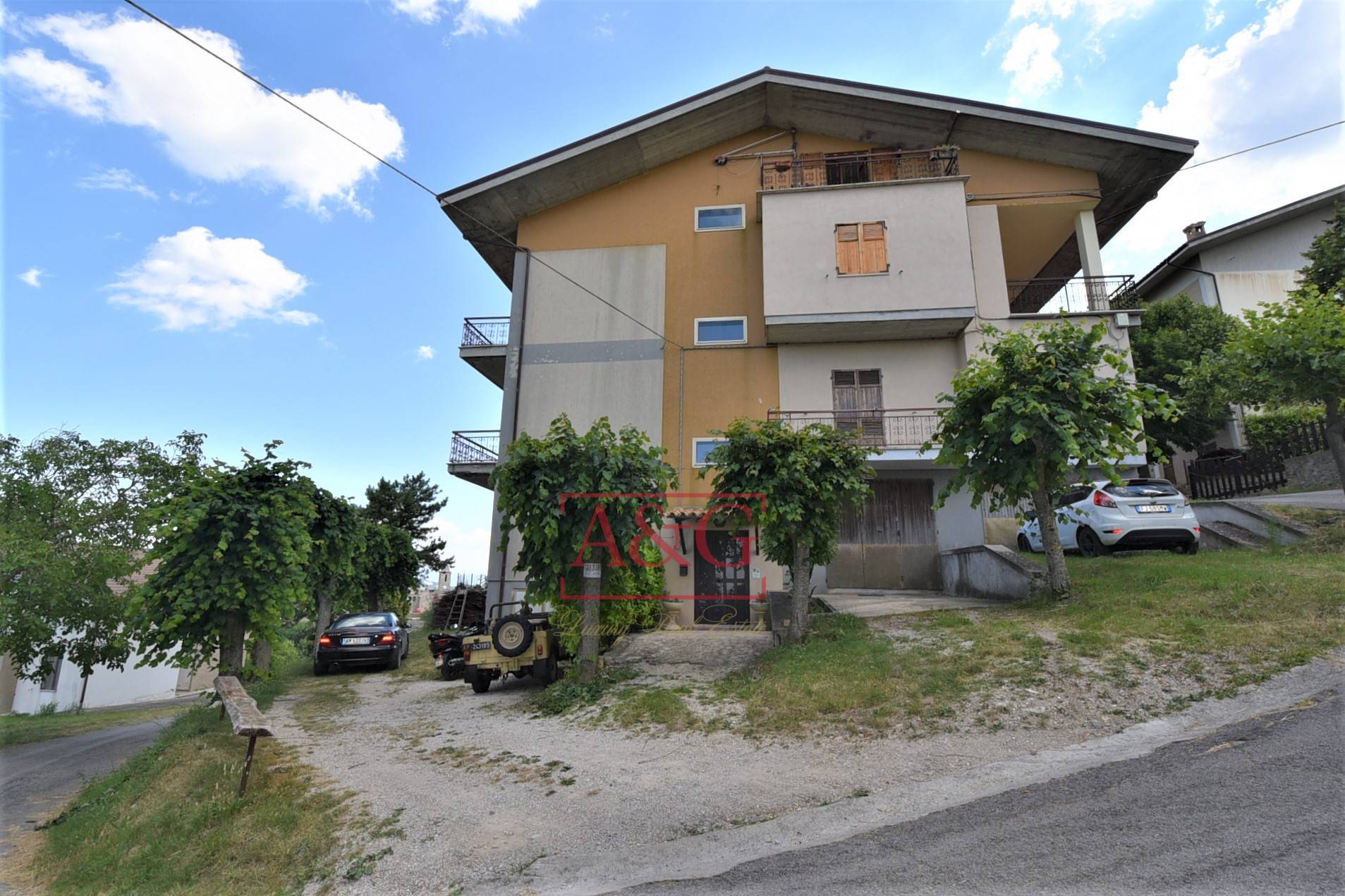 Appartamento in vendita a Montefalcone Appennino, Centro