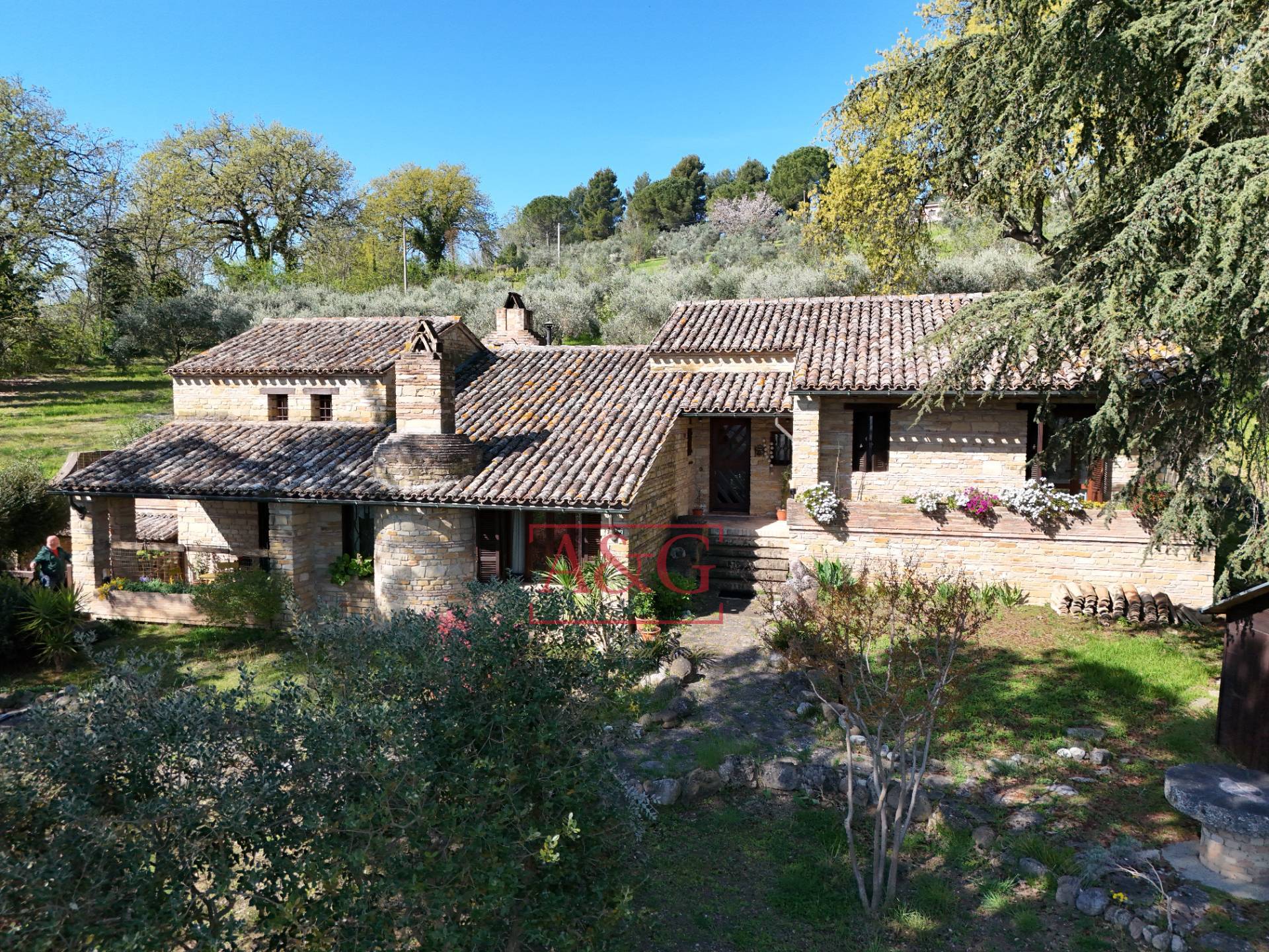 Casale in vendita a Falerone, Campagna