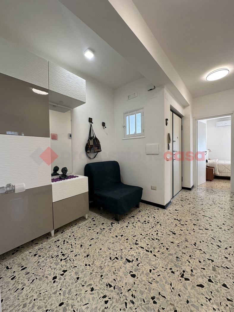 Quadrilocale con box a Minturno