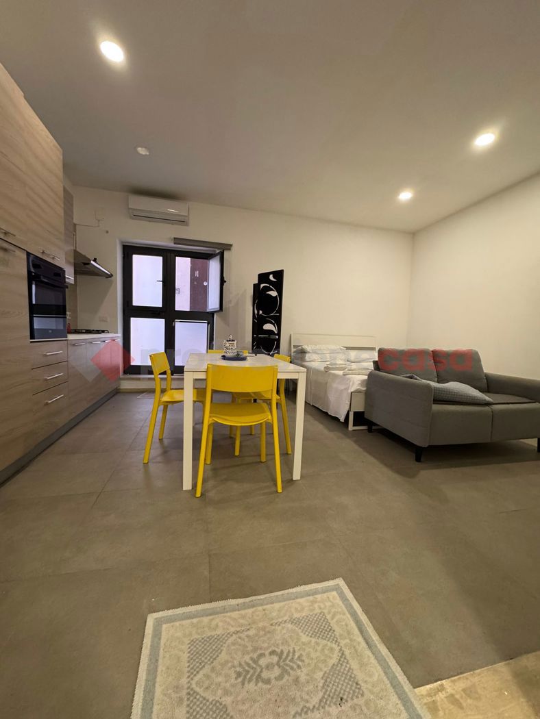 Monolocale arredato in affitto a Minturno