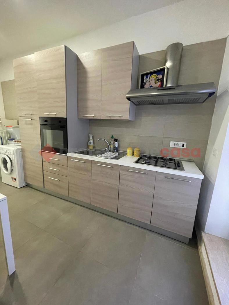 Monolocale arredato in affitto a Minturno